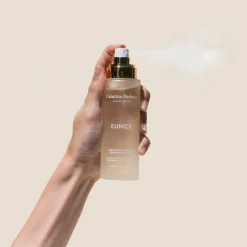 EUNICE - Feuchtigkeitsspender mit Hyaluron, Peptiden, Gotu Kola