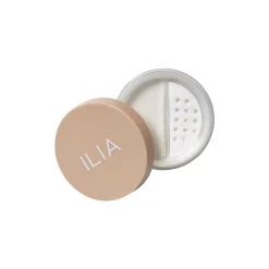 FADE INTO YOU - Soft Focus Finishing Powder - ILIA - Puder