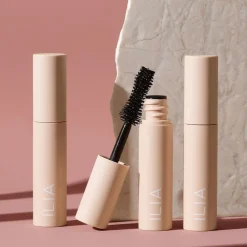 Fullest Voluminizing Mascara - ILIA - schwarze Wimperntusche