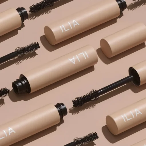 Fullest Voluminizing Mascara - ILIA - schwarze Wimperntusche