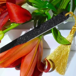 Glitzer Nagelfeile SCHWARZ mit goldenem Pompon | Kure BAZAAR