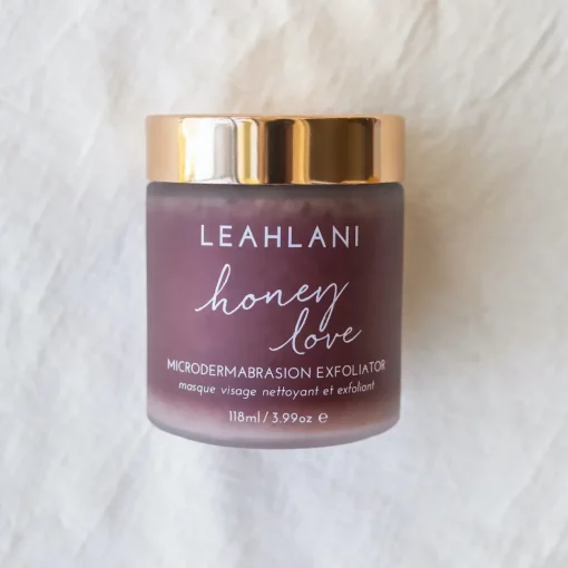 Honey Love - Sanftes Peeling aus Fruchtsäuren, entgiftender Tonerde und mineralischen Kristallen und heilendem Honig