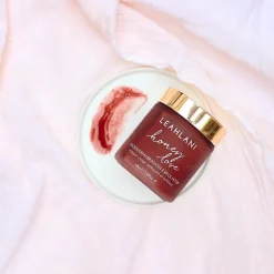 Honey Love - Sanftes Peeling aus Fruchtsäuren, entgiftender Tonerde und mineralischen Kristallen und heilendem Honig