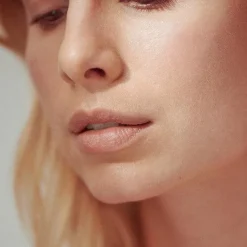 LUXURY LIP TINT - Bare | Lippenstift HENNÉ ORGANICS