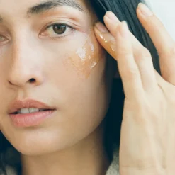 Pflegende Manuka - Honig Maske mit antibakteriell wirkenden und heilenden 850 MGO